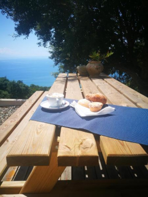 Hotels in Ispani